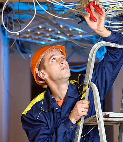 Finding an Affordable Electrician in My Area in Crowley